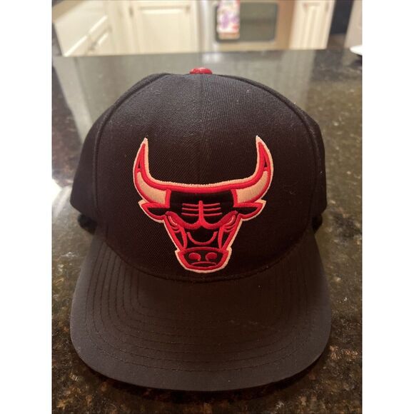 Mitchell And Ness Chicago‎ Bulls SnapBack Hat Hardwood Classics 2015  Basketball - Picture 1 of 8